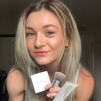 Photo of bareMinerals Blemish Rescue Skin-Clearing Loose Powder Foundation uploaded by Ashley S.