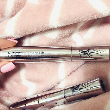 Photo of No7 Dramatic Lift Mascara uploaded by Daniela S.
