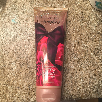 Photo of Signature Collection 24 Hour Moisture Ultra Shea Body Cream uploaded by Tashayla W.