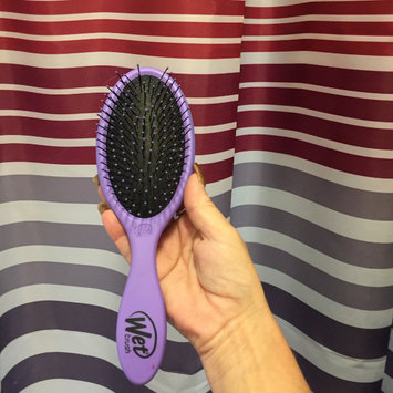 Photo of The Wet Brush Original Detangler uploaded by Kathy K.