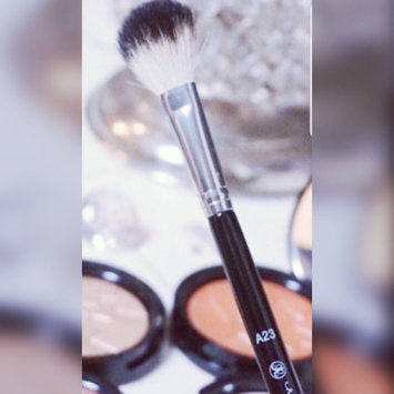 Photo of Anastasia Beverly Hills A23 Large Diffuser Brush uploaded by Maha S.