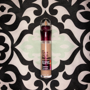 Photo of Maybelline Instant Age Rewind® Eraser Dark Circles Treatment Concealer uploaded by Edna C.