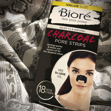 Photo of Bioré Deep Cleansing Charcoal Pore Strips uploaded by Ednita R.