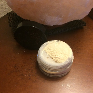 Photo of Kat Von D Lock-it Setting Powder uploaded by Lyne B.