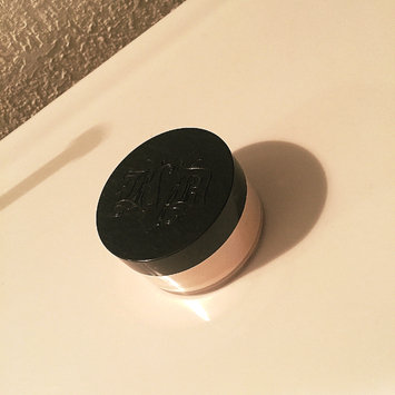 Photo of Kat Von D Lock-it Setting Powder uploaded by Maria V.