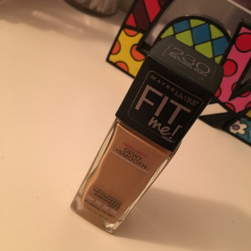 Photo of Maybelline Fit Me® Matte + Poreless Foundation uploaded by Rosemary l.