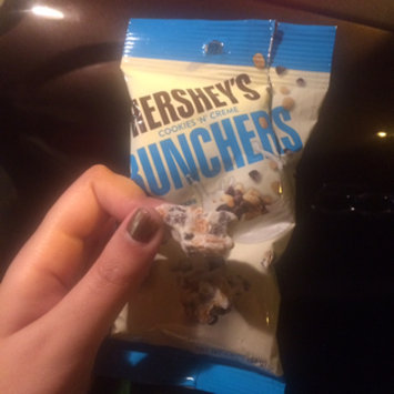 Photo of Hershey's Cookies 'n' Creme Crunchers uploaded by Rebeca D.