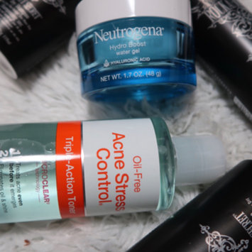 Photo of Neutrogena® Oil-Free Acne Stress Control® Triple-Action Toner uploaded by Shelby G.
