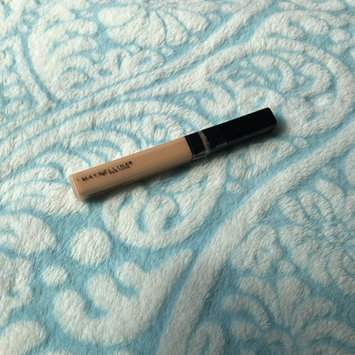 Photo of Maybelline Fit Me® Concealer uploaded by Azucena G.