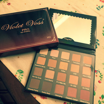 Photo of Violet Voss PRO Eyeshadow Palette - HG uploaded by Klair H.
