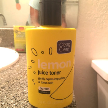 Photo of Clean & Clear Alcohol-Free Lemon Juice Facial Toner uploaded by Tashayla W.