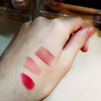 Photo of Estée Lauder Pure Color Envy Sculpting Lipstick uploaded by NiNi N.