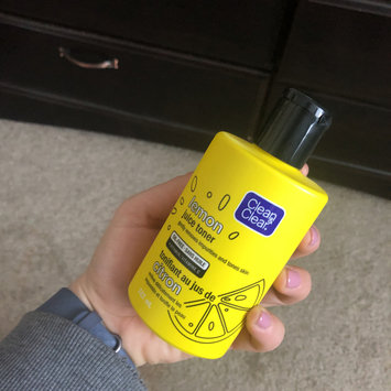 Photo of Clean & Clear Alcohol-Free Lemon Juice Facial Toner uploaded by Nermisa O.