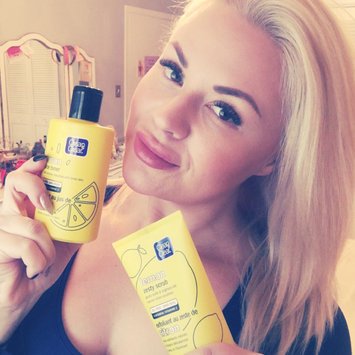 Photo of Clean & Clear Alcohol-Free Lemon Juice Facial Toner uploaded by Stevie P.
