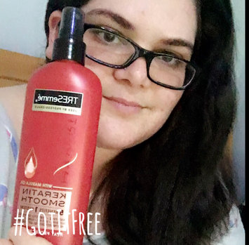 Photo of TRESemmé Keratin Smooth Heat Protection Spray uploaded by Jessica R.