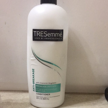 Photo of TRESemmé Anti-Breakage Conditioner uploaded by Adriana A.