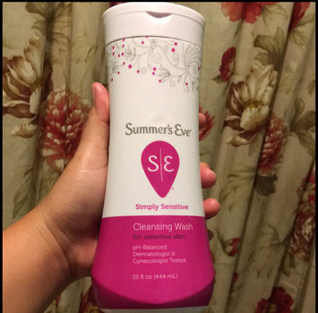 Photo of Summer's Eve Cleansing Wash for Sensitive Skin uploaded by Ruzzy G.
