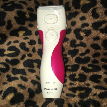Photo of Panasonic Close Curves 3-Blade Wet/Dry Ladies Shaver uploaded by Lacey A.