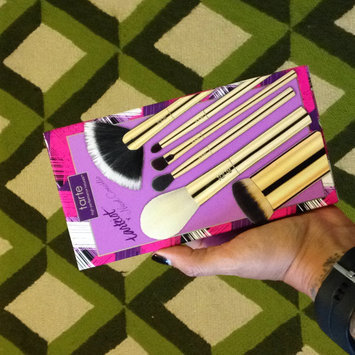 Photo of tarte 6-Pc. Brush Set by Nicol Concilio uploaded by Melissa B.