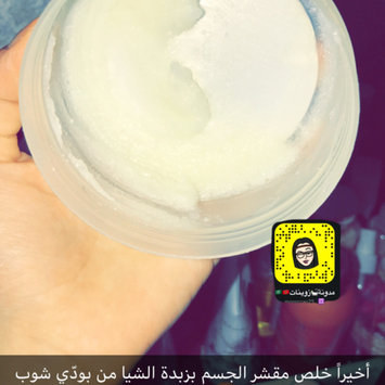 Photo of THE BODY SHOP® Shea Body Scrub uploaded by 🍃مدونة_زوينات🇲🇦👑 s.