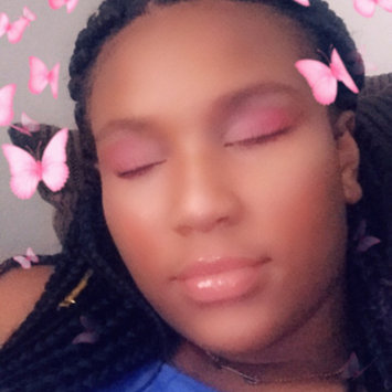Photo of L.A. Colors 5 Color Metallic Eyeshadow uploaded by Tamiia J.