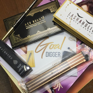 Photo of Boxycharm uploaded by Jessica A.