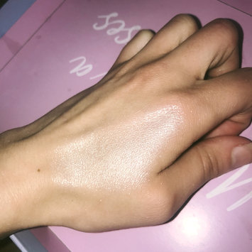 Photo of Makeup Revolution Golden Sugar 2 Rose Gold Ultra Professional Blush Palette uploaded by Antonia S.