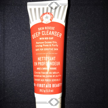 Photo of FIRST AID BEAUTY Skin Rescue Deep Cleanser with Red Clay uploaded by Lorena D.