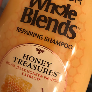 Photo of Garnier Whole Blends Honey Treasures Repairing Shampoo uploaded by Katie S.