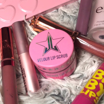 Photo of Jeffree Star Velour Lip Scrub uploaded by Magaly V.