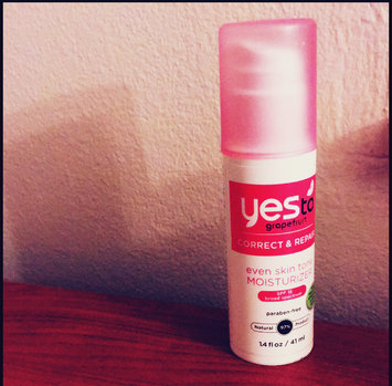 Photo of Yes To Grapefruit Even Skin Tone Moisturizer with SPF 15 uploaded by Chinasa O.