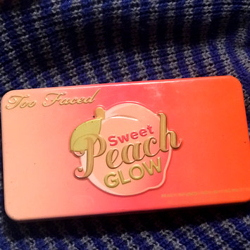 Photo of Too Faced Sweet Peach Glow Infused Highlighting Palette uploaded by Gabbie A.