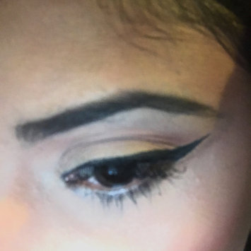 Photo of Urban Decay Razor Sharp Water-Resistant Longwear Liquid Eyeliner uploaded by NikkiBeauty N.