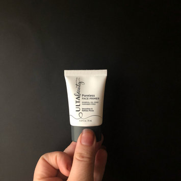 Photo of ULTA Resolve Pore Perfecting Primer uploaded by Octavia M.