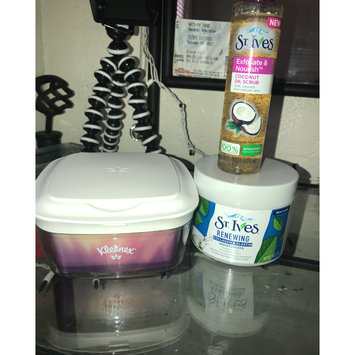 Photo of St. Ives Renewing Collagen Elastin Moisturizer uploaded by Lexus N.