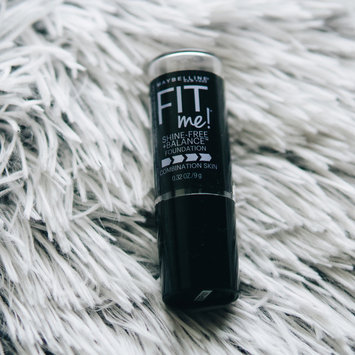 Photo of Maybelline Fit Me® Shine-Free + Balance® Stick Foundation uploaded by Thalia A.