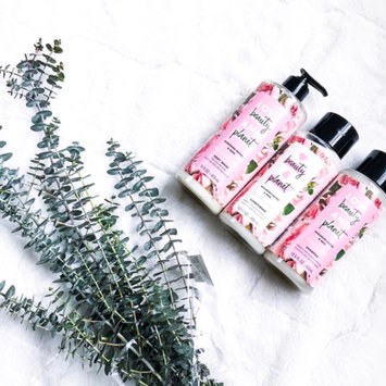 Photo of Love Beauty And Planet Bountiful Moisture Murumuru Butter & Rose Body Wash uploaded by Lindsay A.
