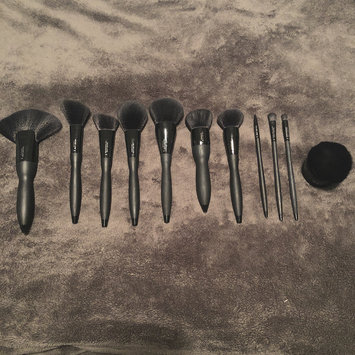 Photo of IT Brushes For ULTA Velvet Luxe LBD Powder Brush #307 uploaded by Eva V.