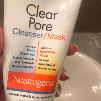 Photo of Neutrogena® Clear Pore Cleanser/Mask uploaded by amela o.