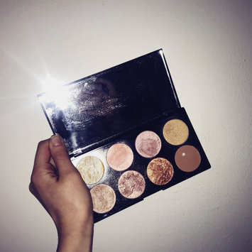 Photo of Makeup Revolution Golden Sugar 2 Rose Gold Ultra Professional Blush Palette uploaded by Antonia S.