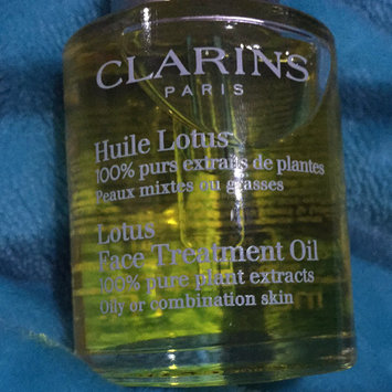 Photo of Clarins Lotus Face Treatment Oil uploaded by Alina Annick C.