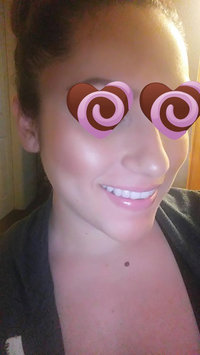 Photo of Benefit Cosmetics Girl Meets Pearl Luminizer uploaded by Betty C.