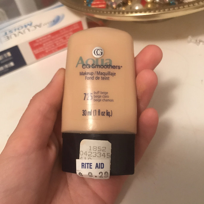 COVERGIRL Smoothers Aquasmooth Compact Foundation