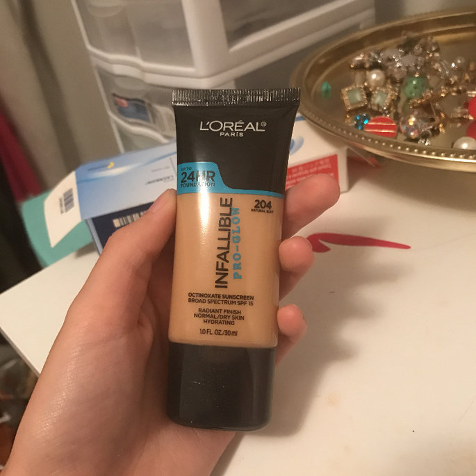 L'Oréal Paris Infallible® Pro Glow Foundation