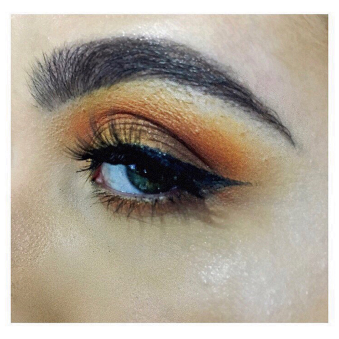 MAKEUP REVOLUTION X Soph Extra Spice