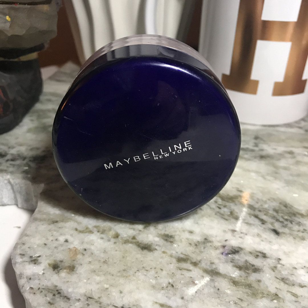Maybelline Shine Free® Oil-Control Loose Powder