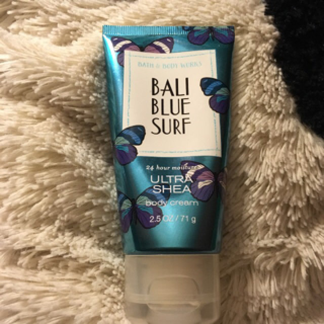 Bath & Body Works Bali Blue Surf Travel Size Shea Body Cream X 2 (2.5 Oz Each)