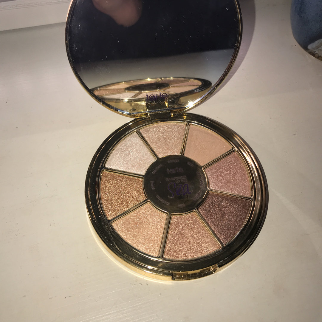 tarte™ Rainforest of the Sea ™ highlighting eyeshadow palette vol. III