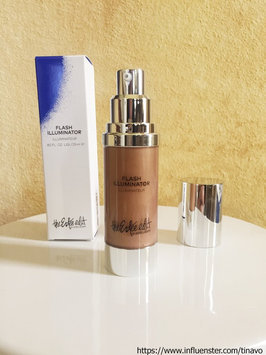 Photo of The Estée Edit by Estée Lauder Flash Illuminator uploaded by Tina V.