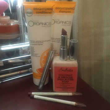 Photo of Juice Organics Orange Brightening Shampoo uploaded by Jean L.